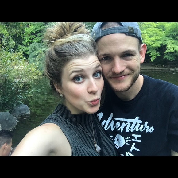 Meet your Posher, Celeste - Picture 2 of 8